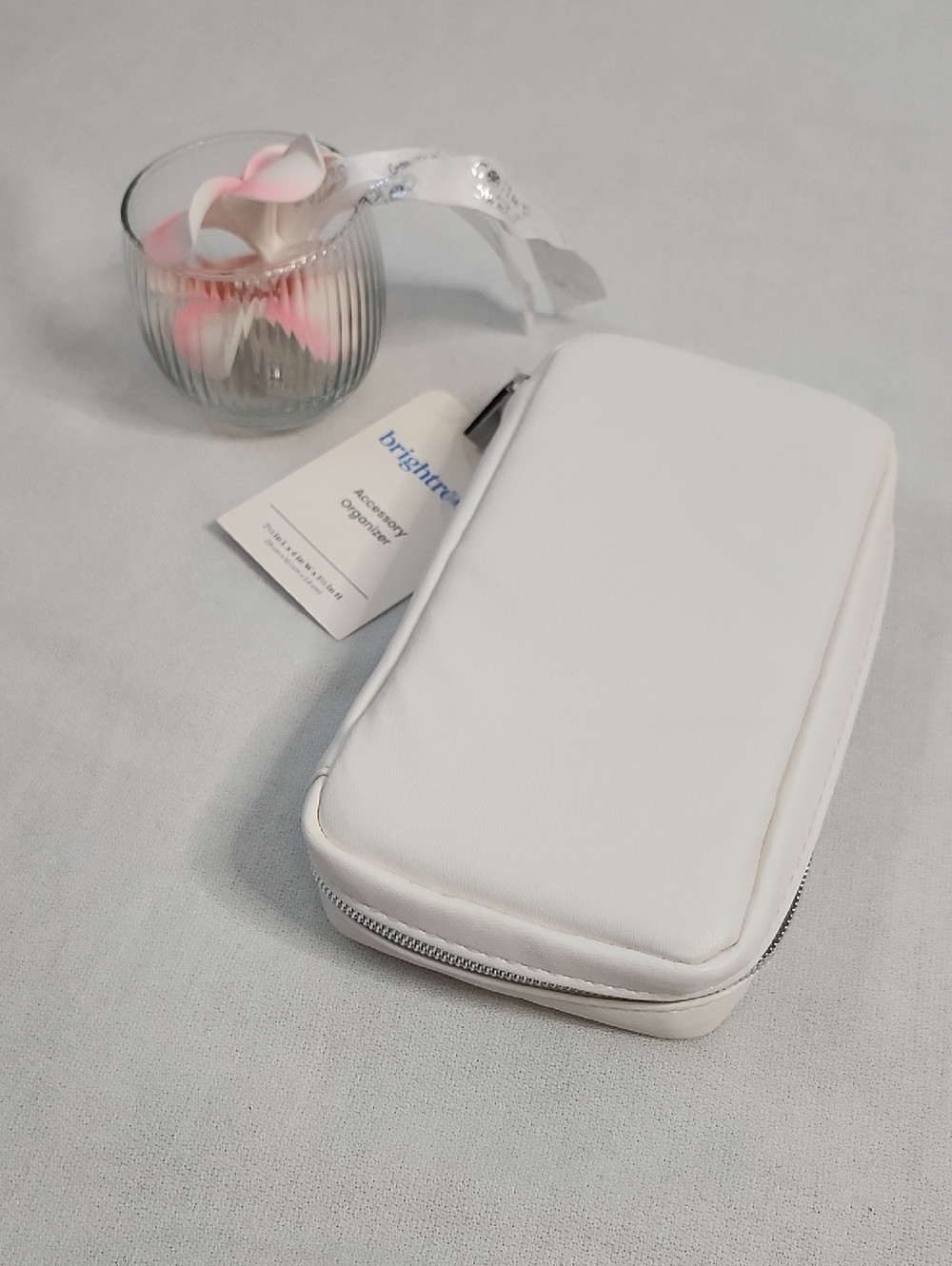 NWT BrightRoom White Zippered Accessory Organizer